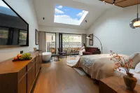 Borei Yunlan Resort Hotel (Lugu Lake Daluoshui Store) - Bãi đậu xe