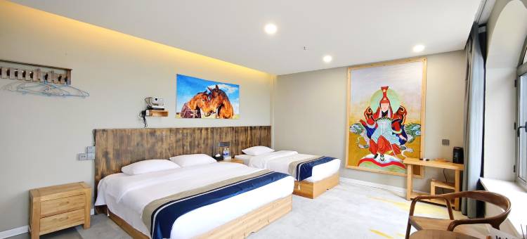 额尔古纳黑山头镇牧云右岸雅居酒店图片