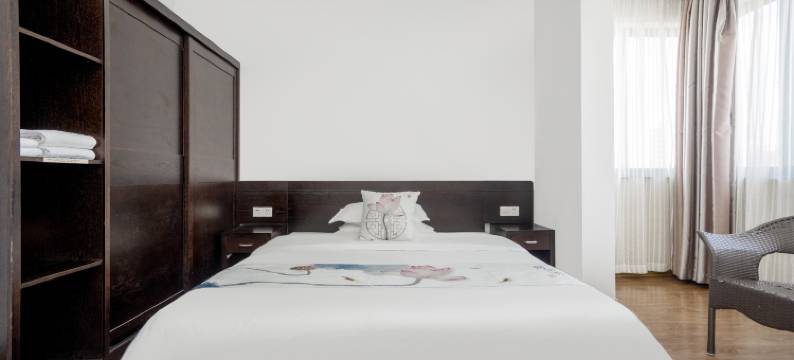 安然大酒店(威海高铁站韩乐坊店)图片