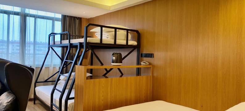 合肥超神电竞酒店(安徽大市场合肥火车站店)图片