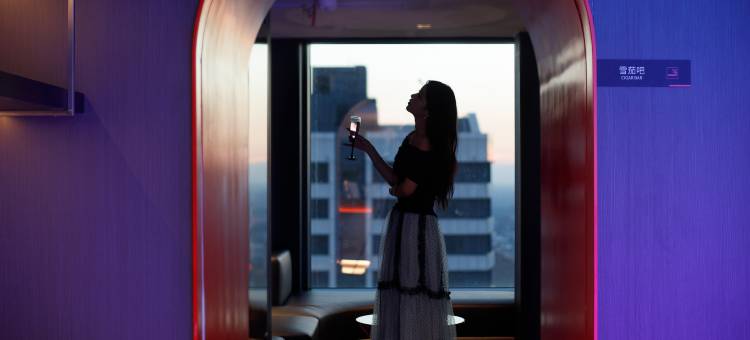 亚柏·高空度假酒店(泰州万象城金融广场店)图片