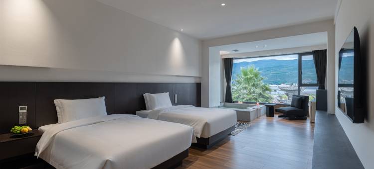 半塘·里外酒店图片