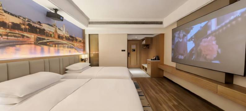 Q有趣电竞酒店(贵港职业教育中心店)图片