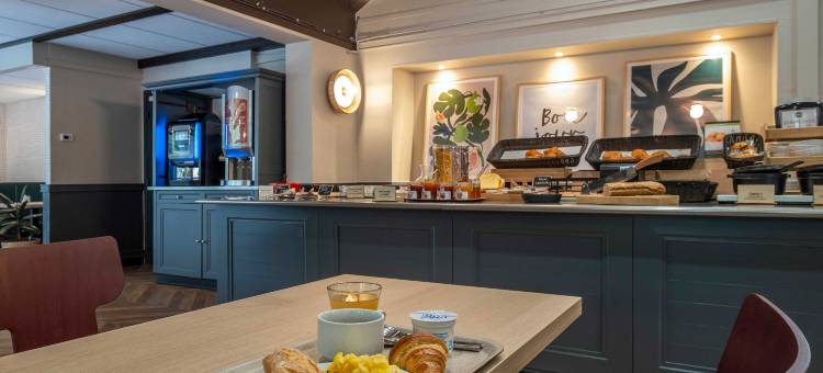 民宿酒店尼奥尔南威尼斯绿地(B&B Hotel Niort Sud Venise Verte)图片