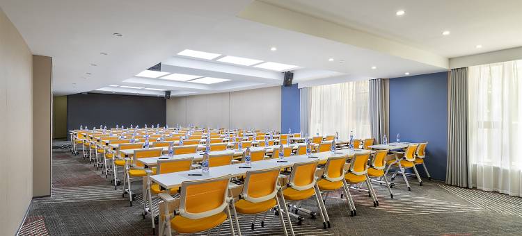 昆明火车站智选假日酒店图片