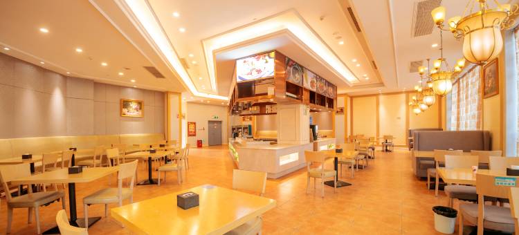 维也纳国际酒店(库车幸福路店)图片