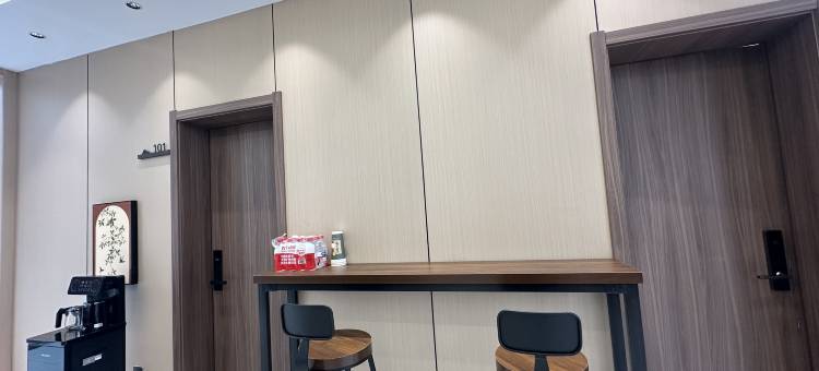 居上民宿(北戴河区刘庄夜市街店)图片