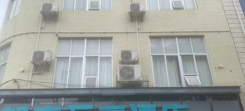 陆川都市万京酒店图片