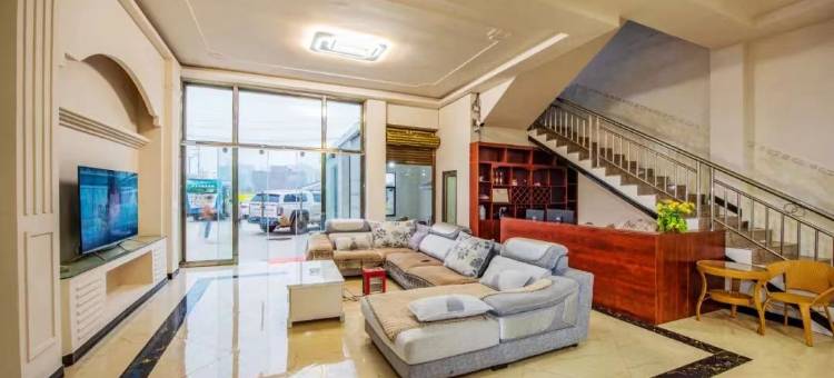 罗平金岭峰海驿站图片