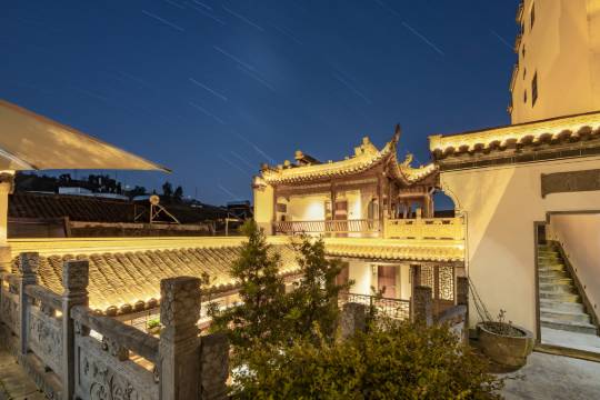 济容山馆星空夜景