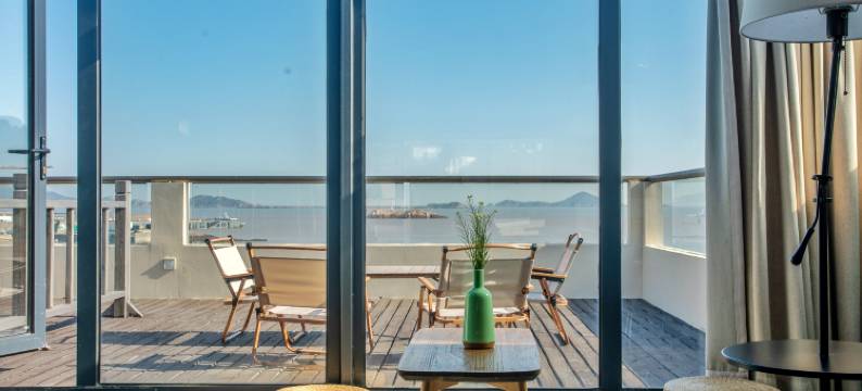 嵊泗佰客·壹宿海景美宿(左岸公路店)图片