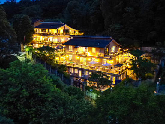 青城山隐相山庄私汤健身别墅