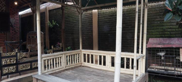 O酒店Holy民宿靠近塔曼萨里村咖啡旅游区(Hotel O Holy HomestayNearWisata Kopi Desa Tamansari)图片