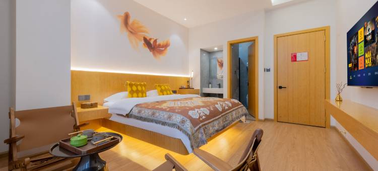 曲靖博莱格逸居酒店(高铁北站民族中学店)图片