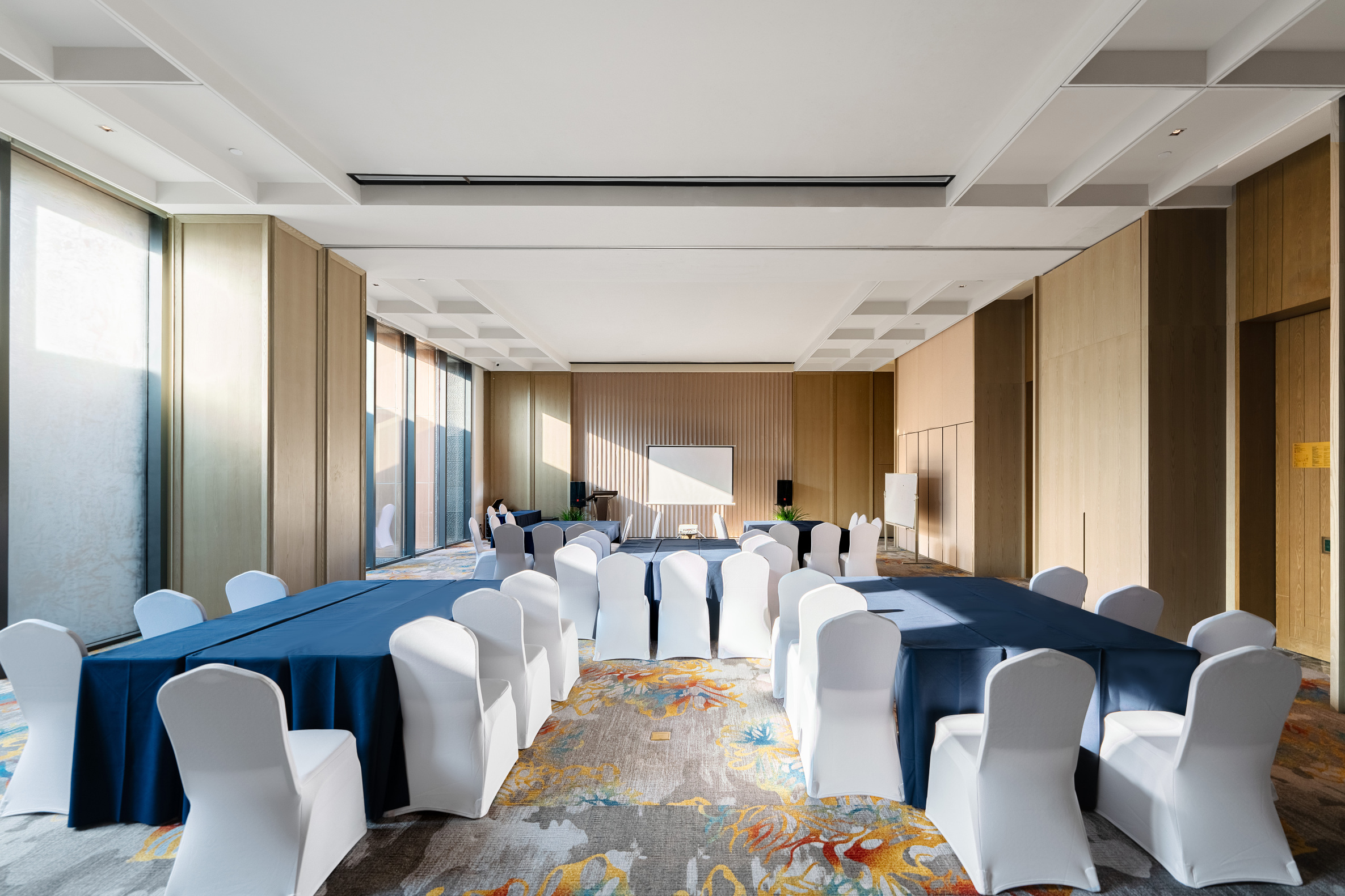 The QUBE Hotel Ganjiang Hotel Overview