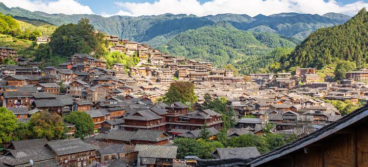 吾悦山YuePeak·三境一宿(西江千户苗寨观景台店)图片