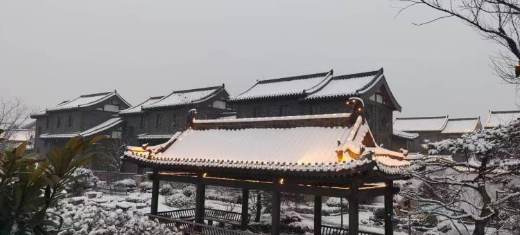 开封清明上河园湖居酒店(万岁山武侠城店)图片