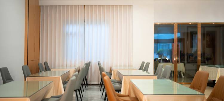 仁和大酒店(攀枝花仁和广场高铁站店)图片