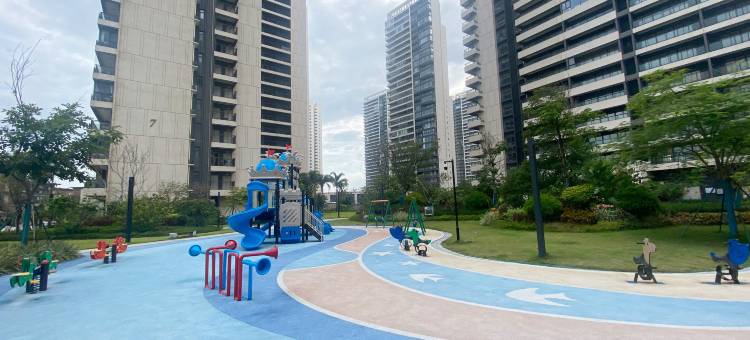 YchAllHotel叁雾高空海景公寓(中海黄金海岸店)图片