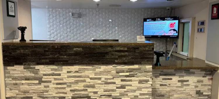 红屋顶旅馆奥本希尔斯(Red Roof Inn Auburn Hills)图片