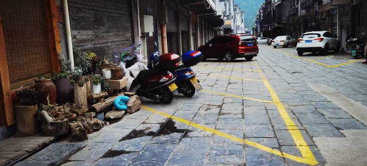 凤凰山水江景民宿图片