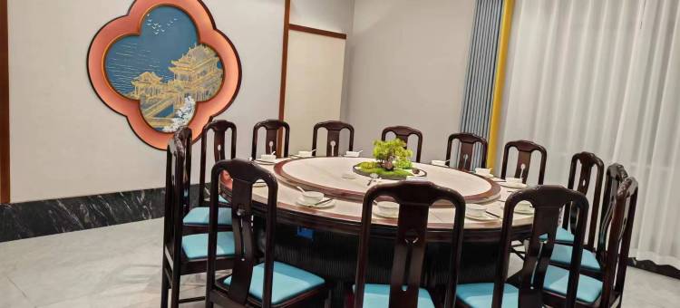 圣唯酒店(邓州火车站店)图片