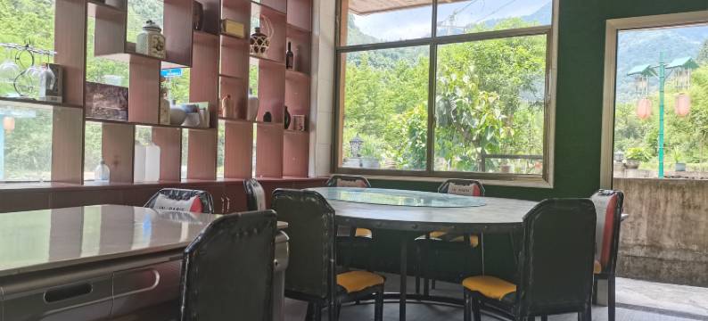 梵净山煜鑫航侗庄图片