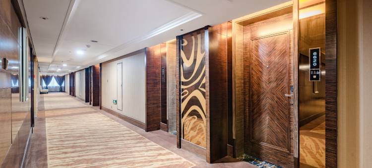 丽呈千寻酒店(新乡宝龙城市广场店)图片