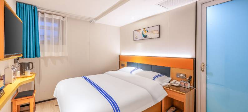 速8酒店(北京鸟巢惠新西街地铁站店)图片