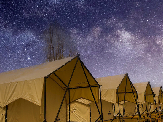 敦煌罗曼蒂克沙漠露营基地