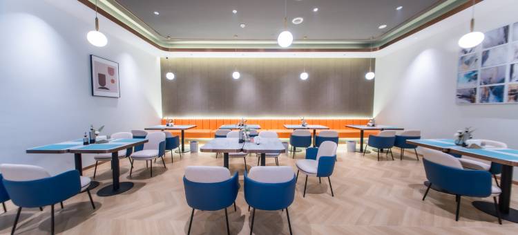 兰欧·尚品酒店(昭通镇雄亿联国际商贸城店)图片