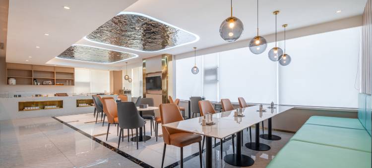 白玉兰酒店(日照海曲东路大润发店)图片