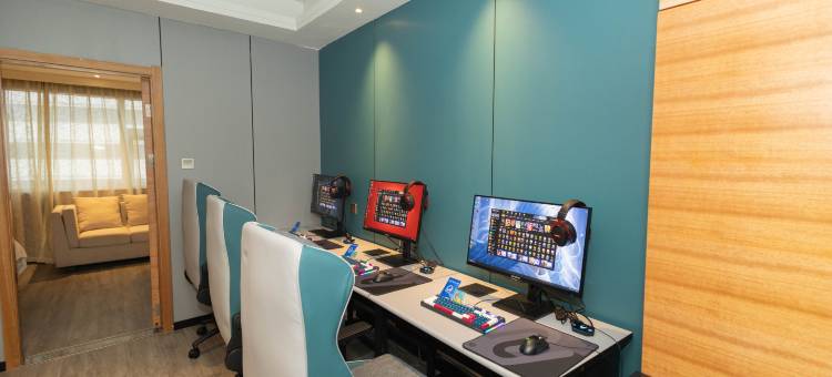 网鱼电竞酒店(青岛五四广场奥帆中心店)图片