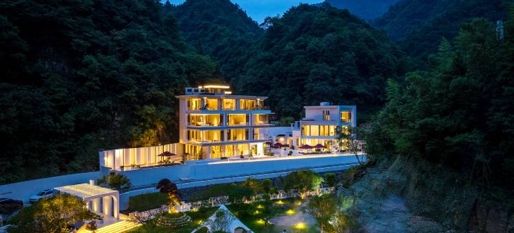 桐庐览亭星野·溪·谷·瀑·营·HALO RESORT(雅鲁漂流山湾湾店)图片