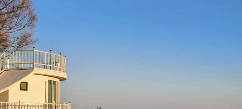 海边小筑民宿图片