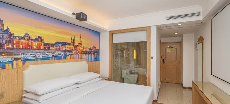 维也纳3好酒店(郴州火车站友阿广场店)图片