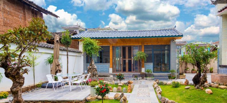 蓝杉民宿(丽江三义国际机场店)图片