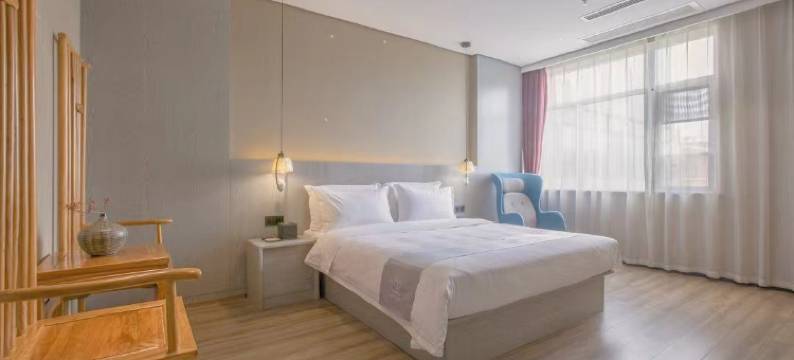 璞素酒店(随州白云湖教育局店)图片