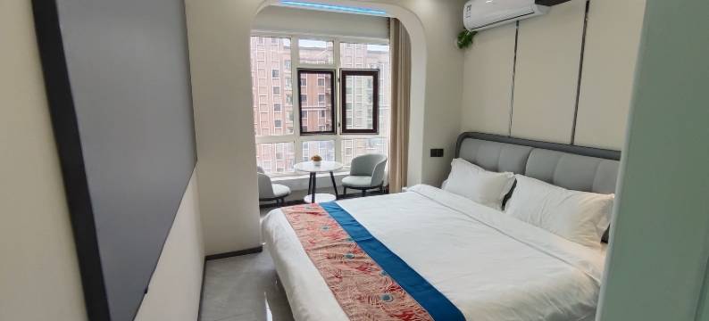 丽枫民宿(江北大学城地铁站店)图片