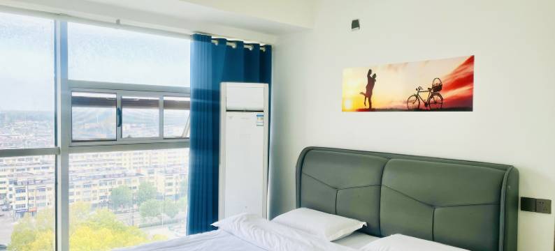 小草民宿(世纪豪园店)图片