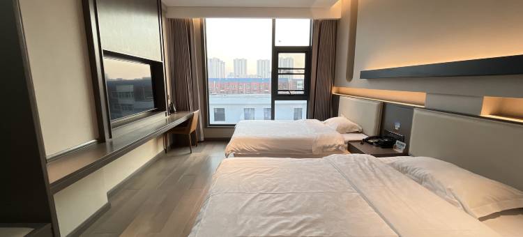 欣苑轻居酒店(乌海东站店)图片