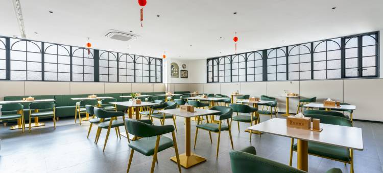 江门新会乐悠酒店(金莎广场店)图片