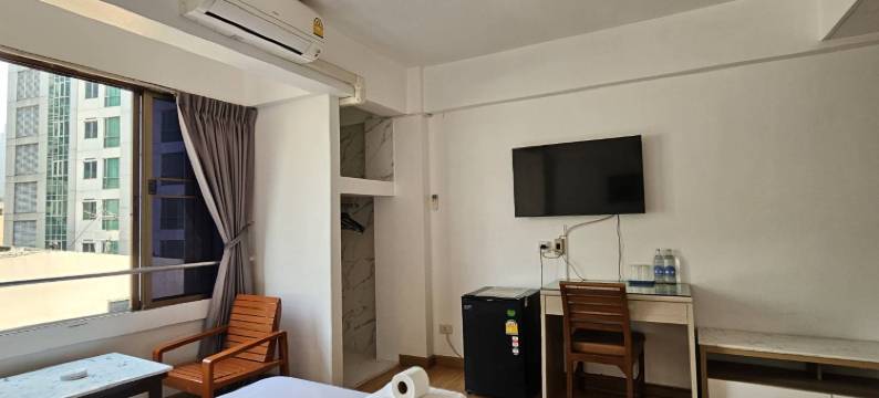 娜娜站皇冠酒店(Crown BTS Nana Hotel)图片