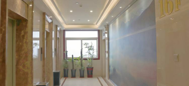 古井君莱酒店(三联学院工大翡翠湖校区地铁站店)图片