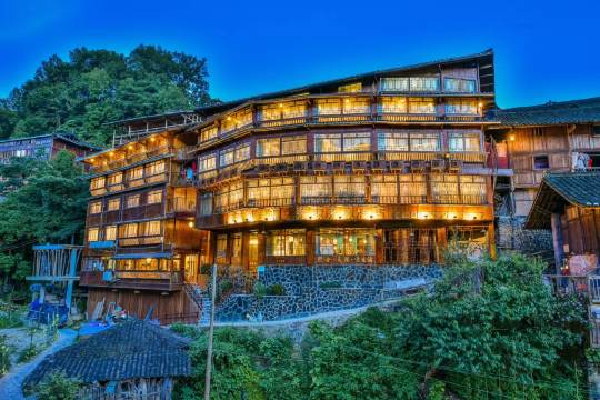 西江千户苗寨蒹葭度假美宿