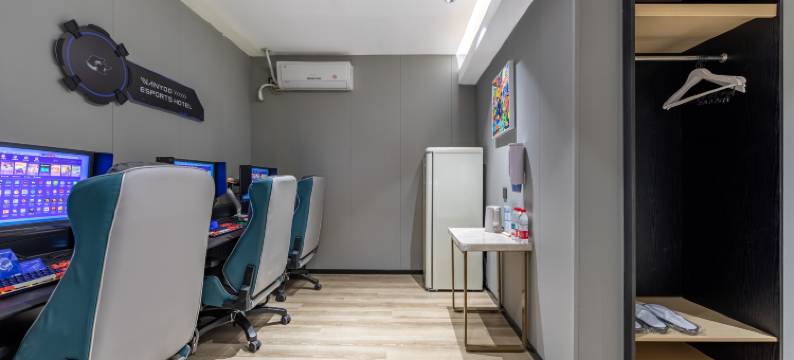 网鱼电竞酒店(上海虹桥机场沪星路店)图片