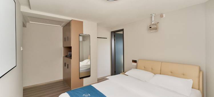 如家UP华驿精选酒店(南京南站北广场明发广场地铁站店)图片