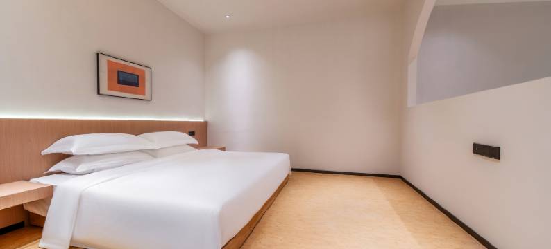 湛江蓝岸酒店(金沙湾风景区店)图片