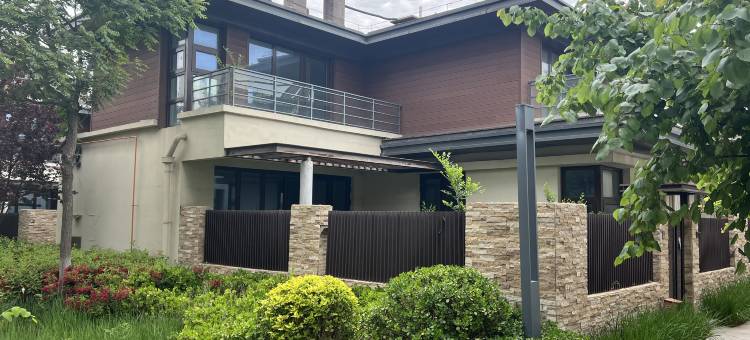 沐云海景度假民宿(中南拉唯那海滩店)图片