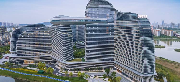 朗丽兹酒店(湖州高铁站店)图片